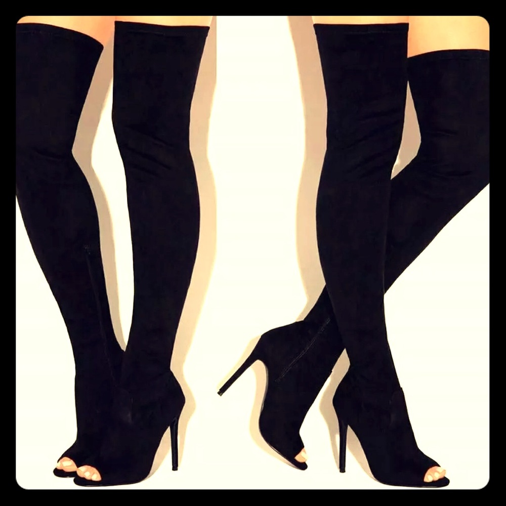 Black over knee heeled boots size 8.5
